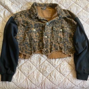 Cropped cheetah jacket